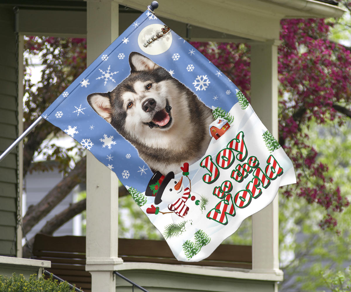 Alaskan Malamute Dog Design Seasons Greetings Garden and House Flags - JillnJacks Exclusive