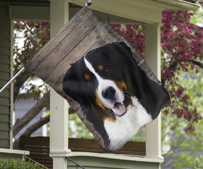 Bernese Mountain Dog Design Garden & House Flags - JillnJacks Exclusive